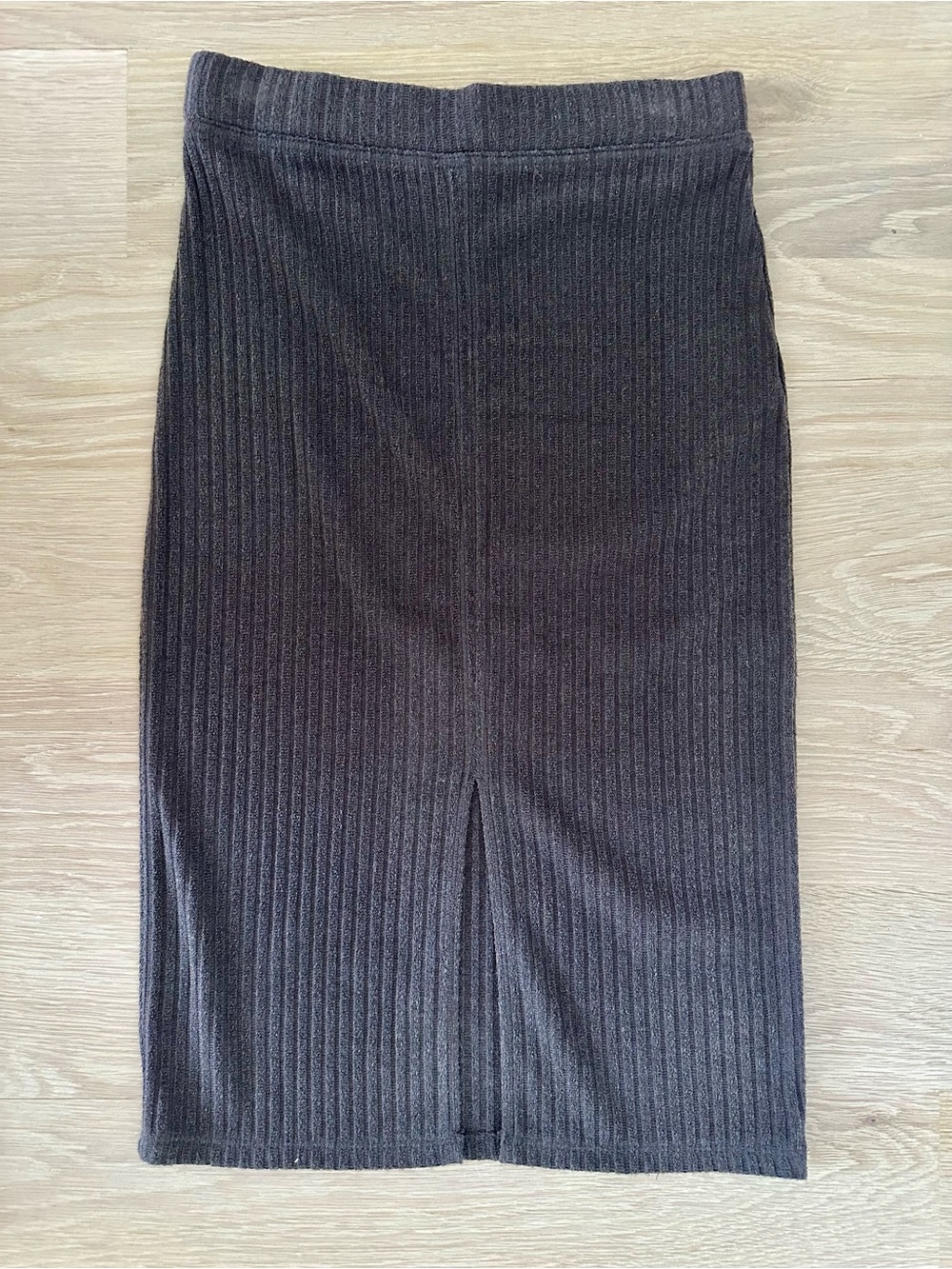 Wilfred - Ribbed Pencil Skirt - SIZE SMALL - LIKE NEW
